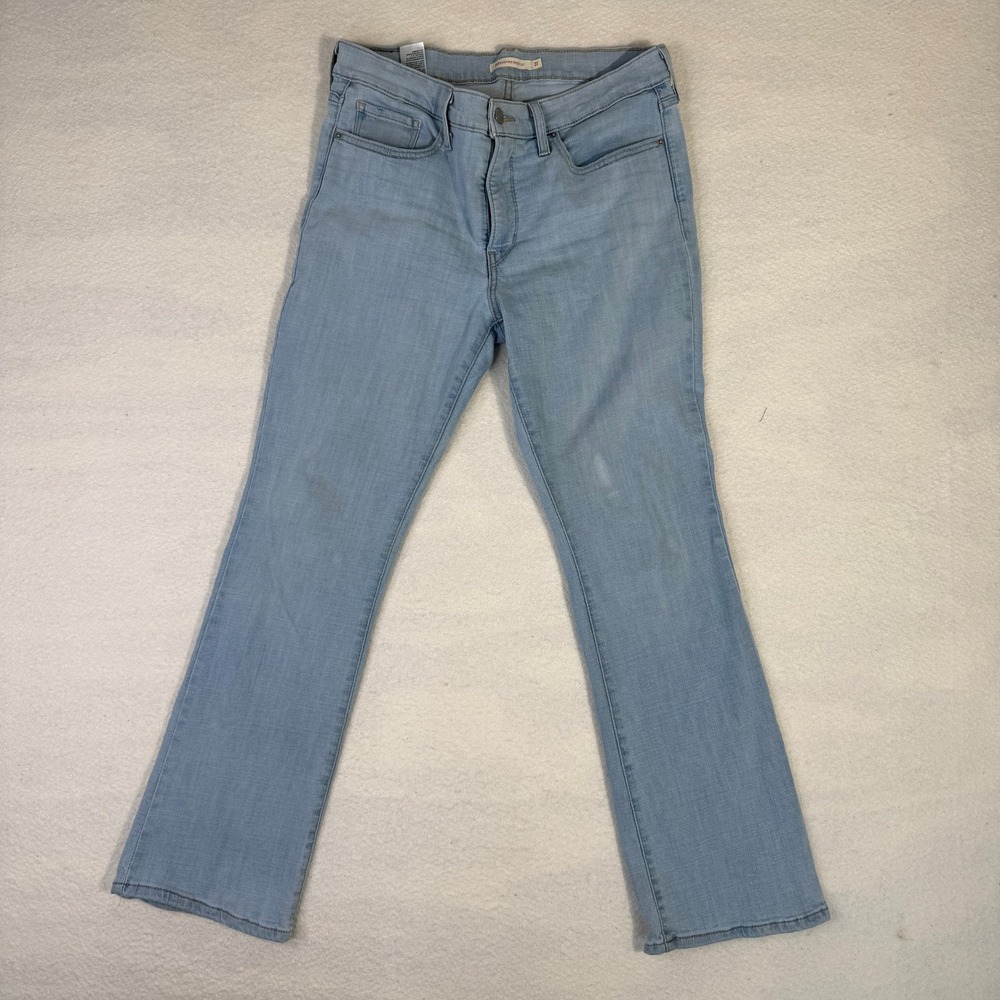 Levis 315 Shaping Bootcut Jeans Womens 31x30 Lightwash Stretch Denim 19632-0095